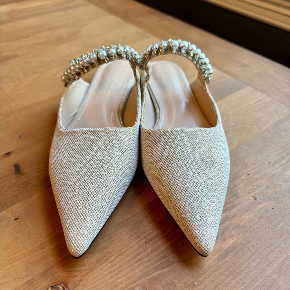 Elegant Cream Women's Shoes with Pearl & Crystal Embellishments